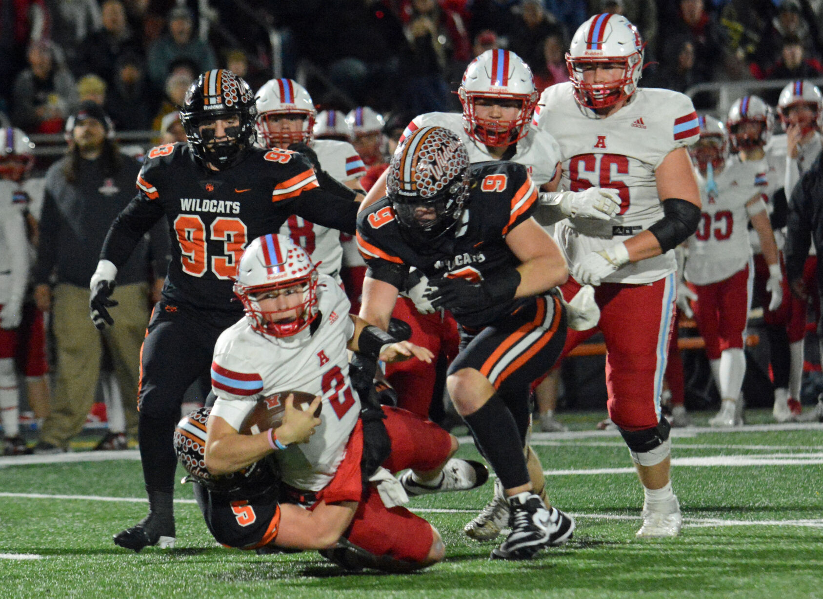 Verona football can't land knockout blow in second-round loss to Hartland Arrowhead